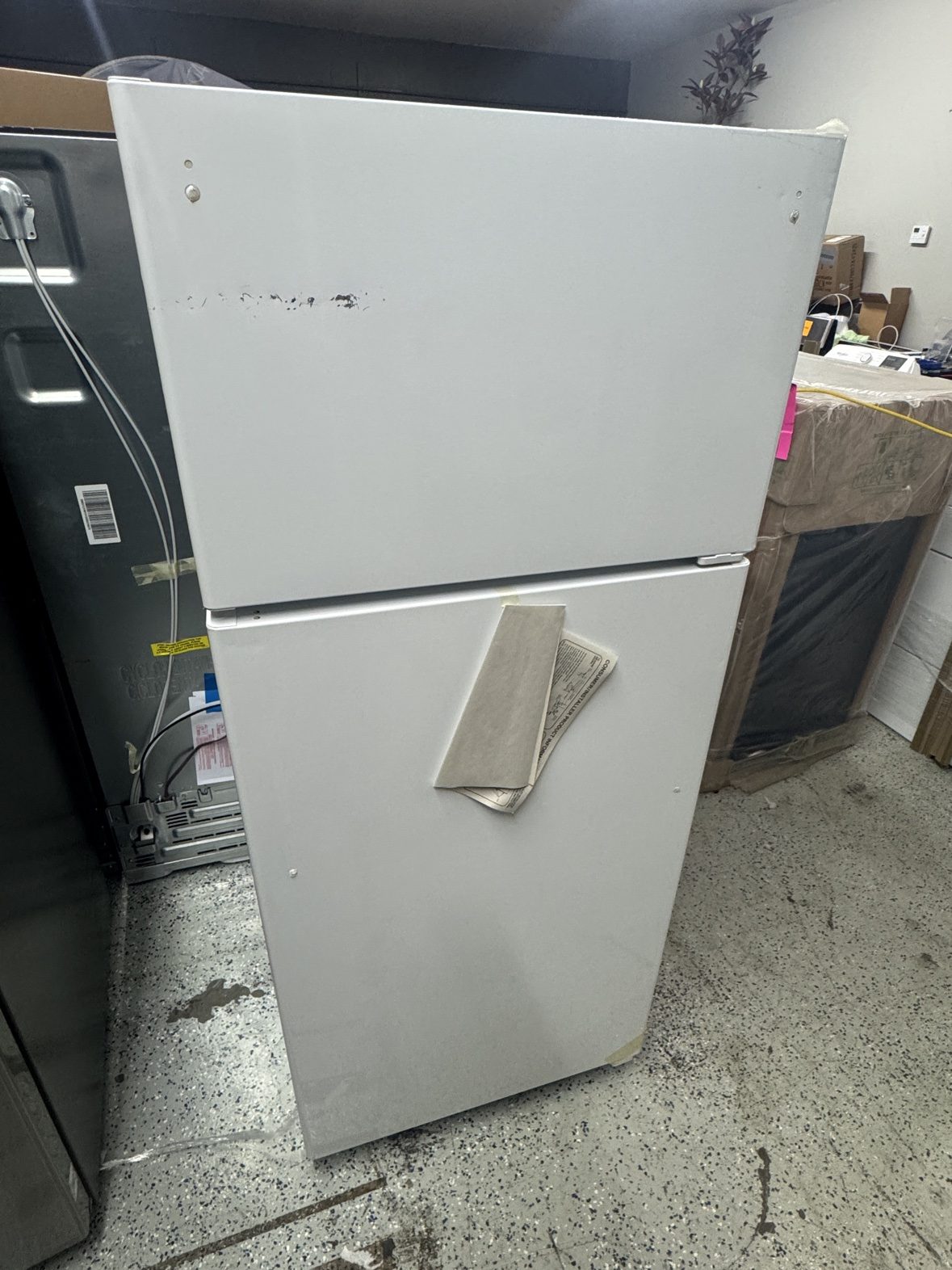 New GE White Top Freezer Refrigerator